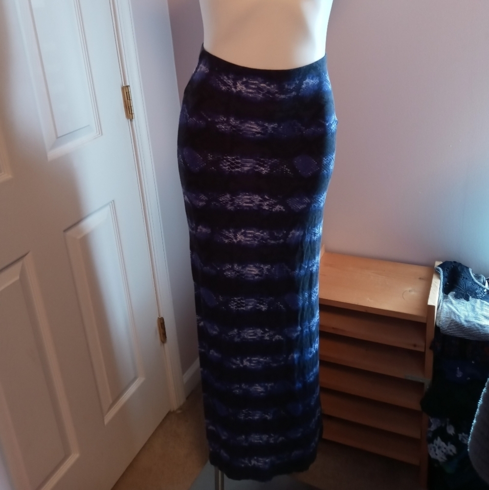 Michael kors blue & black maxi skirt w/slit
